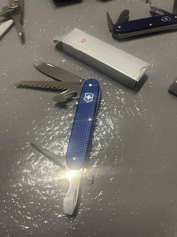 Victorinox Taschenmesser: 4 Victorinox neu – Neu (gemäss Beschreibung) aus Veltheim AG von Pionier75 3