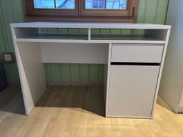 Schreibtisch weiss, modern & praktisch für Homeoffice