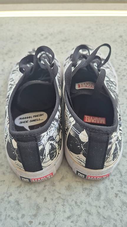 Herrenschuhe: DC-Sneaker Marvel-Edition - Gr. 44.5 – Gebraucht aus Oberengstringen von moserpa6 1