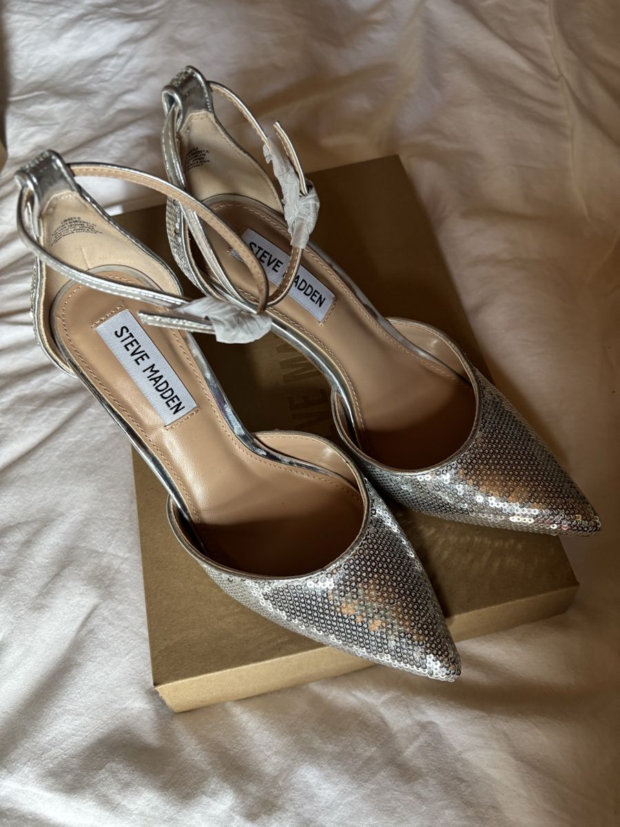 Steve Madden Scarpe da donna: Silver sequin pumps Steve Madden size 37 new – Nuovo e nell'imballaggio originale da Estavayer-le-Lac venduto da mcha