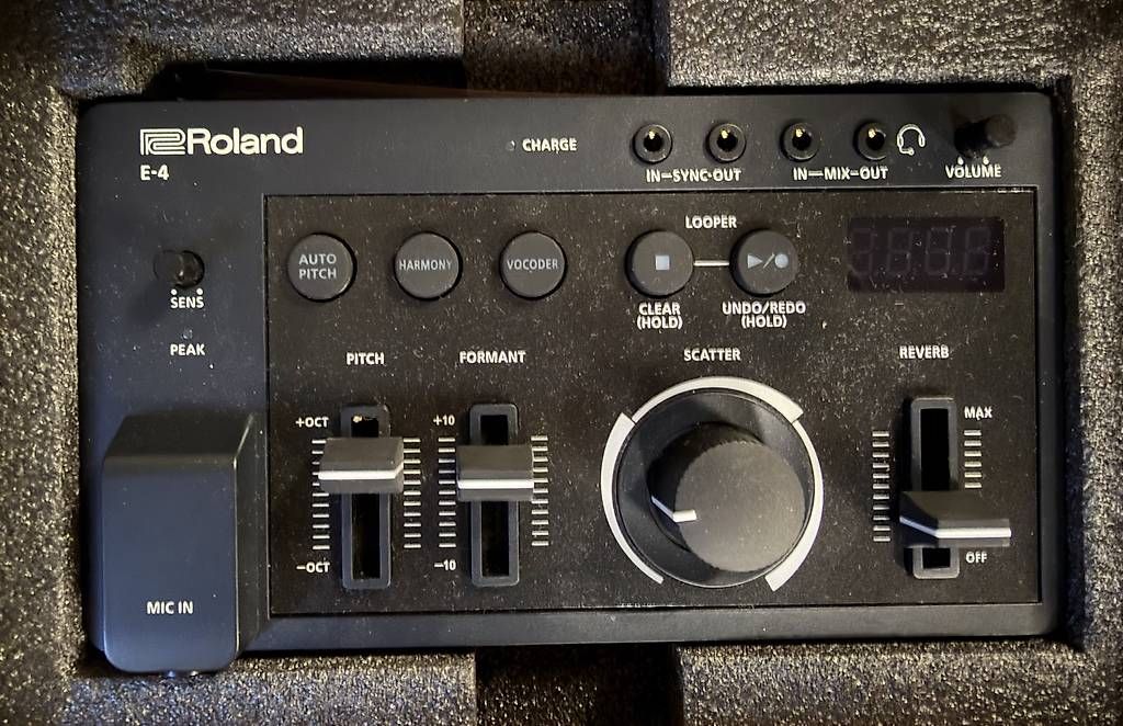 Strumenti musicali: Roland Voice Tweaker E-4 – Nuovo e nell'imballaggio originale da Forch venduto da Ricaplus 1