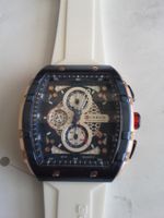 Curren Uhr
