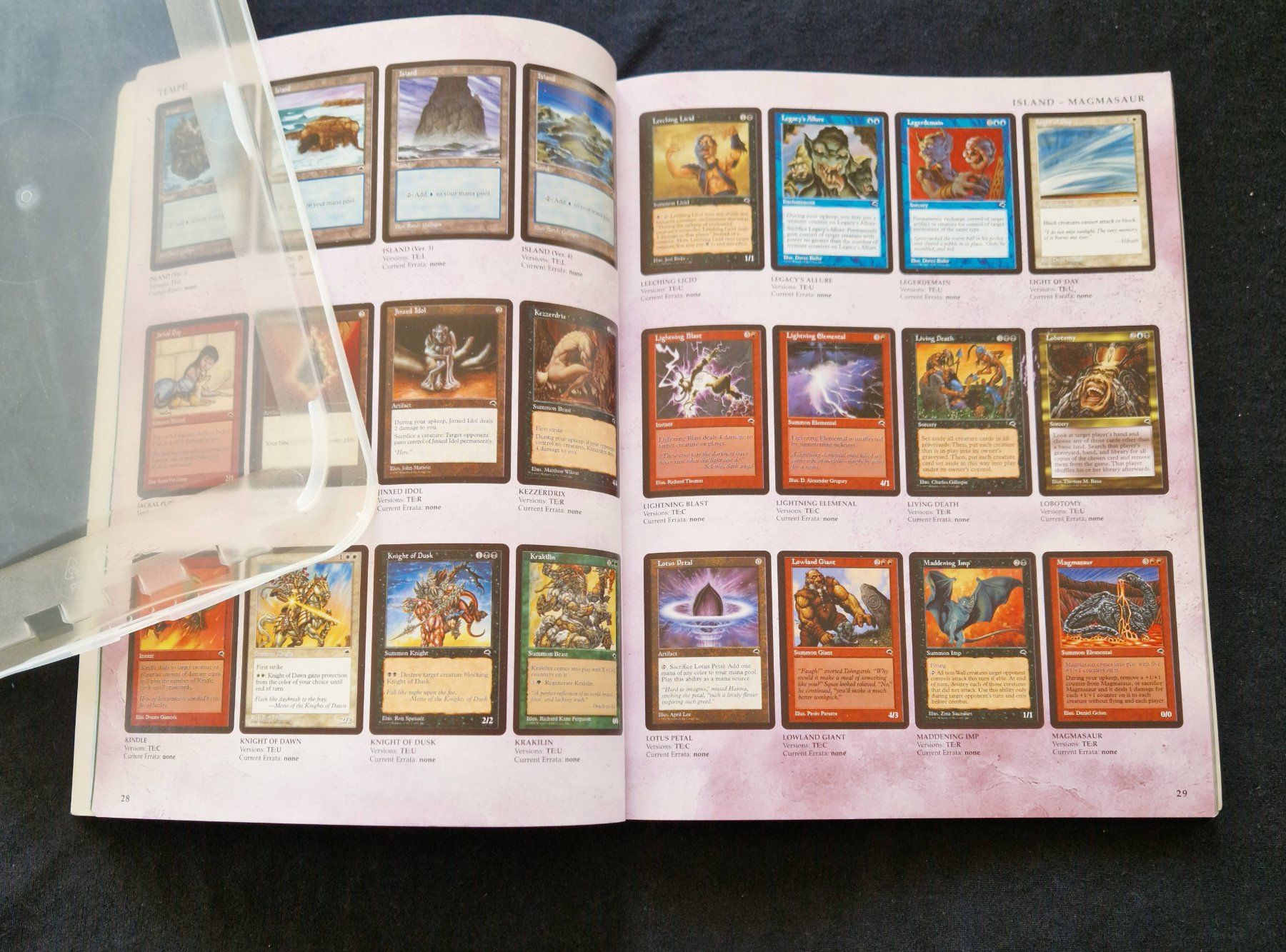 Bücher: Magic: The Gathering, Official Encyclopedia, Volume 1, 1996 – Gebraucht aus Zürich von silver-team 5