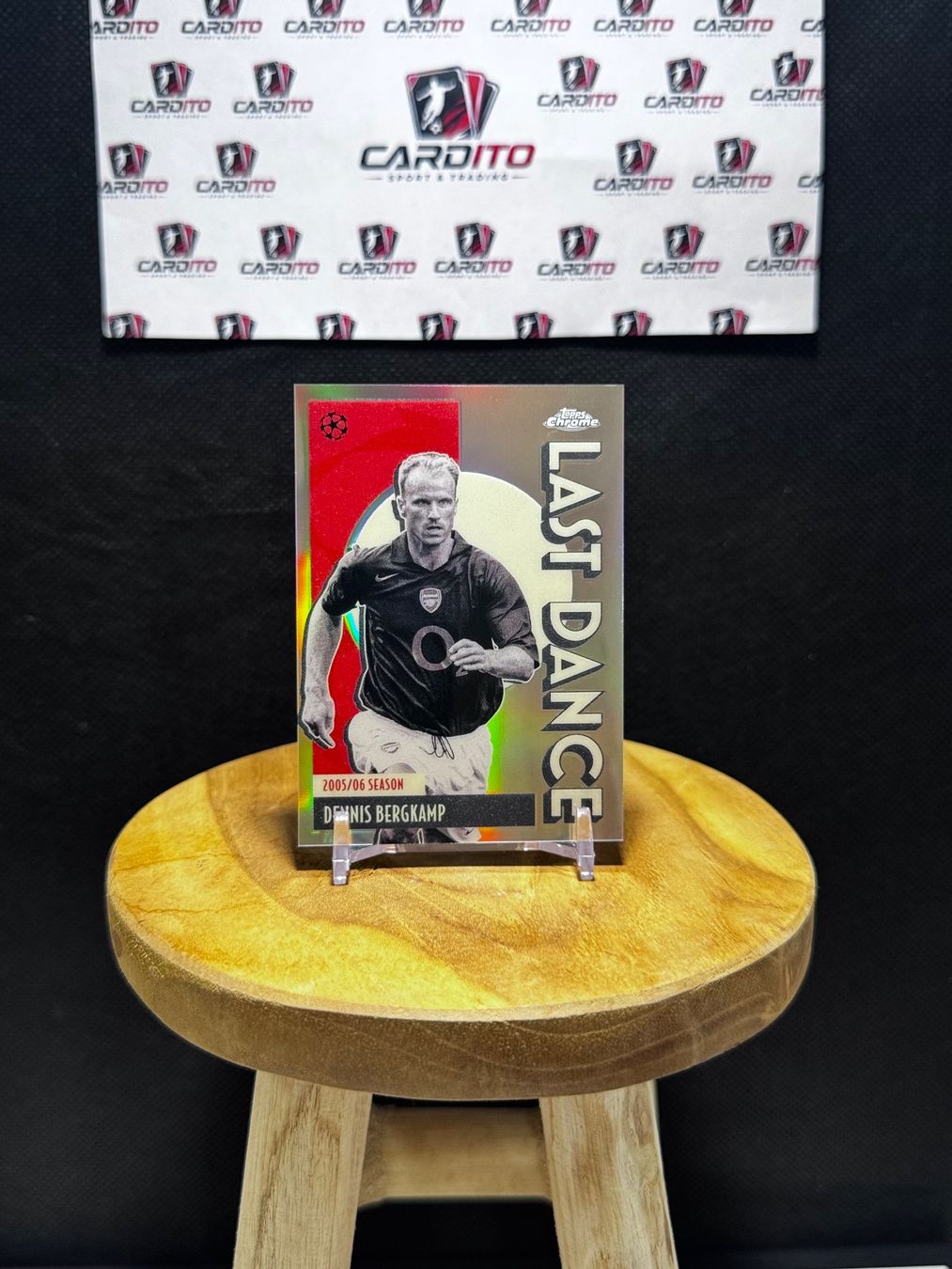 Topps Sammelbilder & Trading cards: 2025-26 Topps Chrome Dennis Bergkamp Last Dance Insert – Gebraucht aus Reconvilier von Cardito