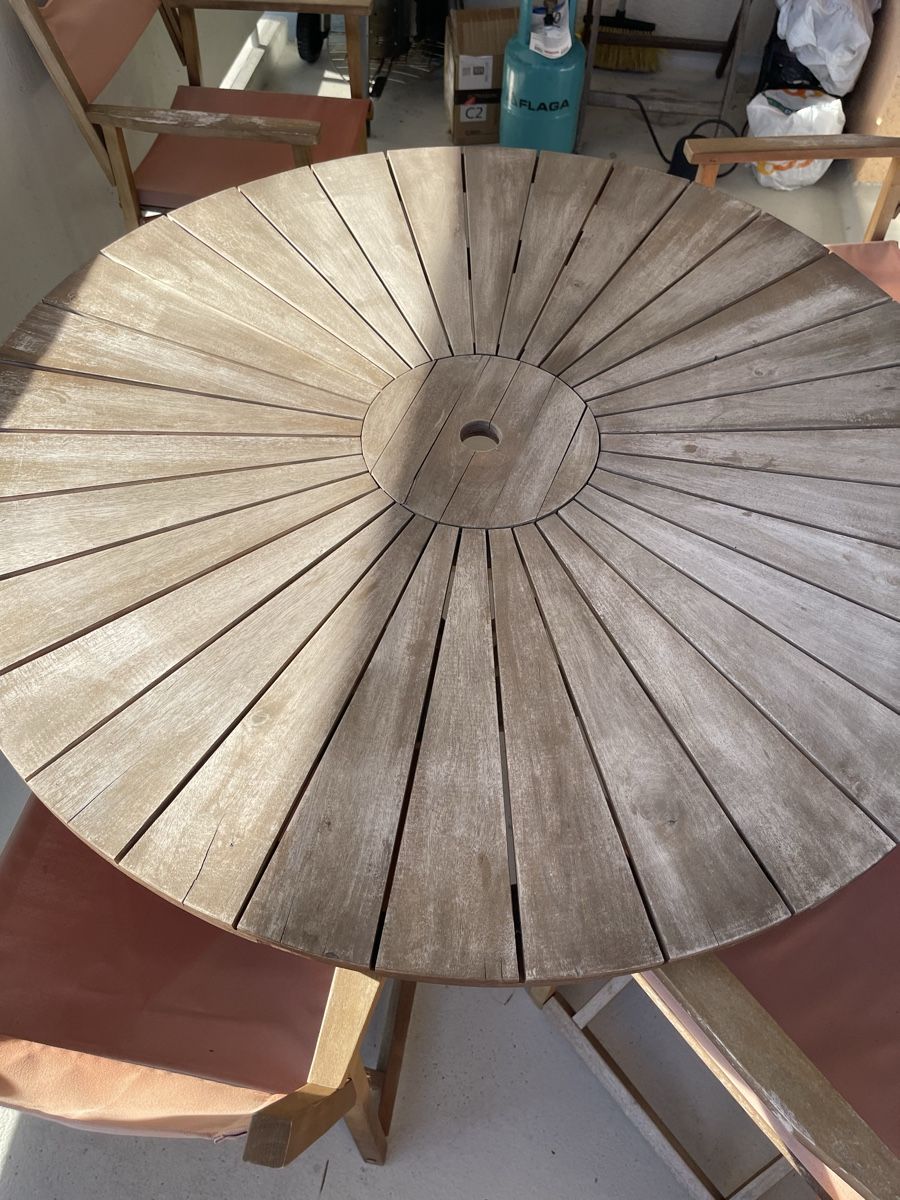 La Redoute Set di tavolo e panche: AMPM Gartentisch Set aus Holz mit 4 Sesseln – Usato da Schlieren venduto da Keluwei 9