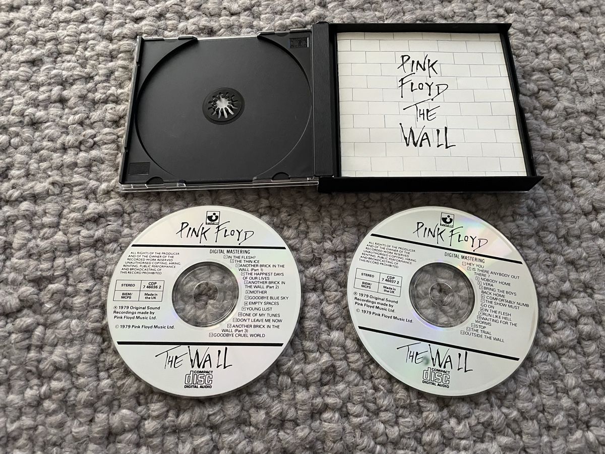 CD: 2CD Pink Floyd - The Wall – Usato da Reinach AG venduto da trigger7811 1