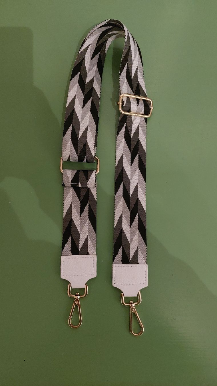 Altro in  Abbigliamento & Accessori: Schultergürtel schwarz-grau-weiss – Nuovo (secondo la descrizione) da Büren NW venduto da nie_k6382