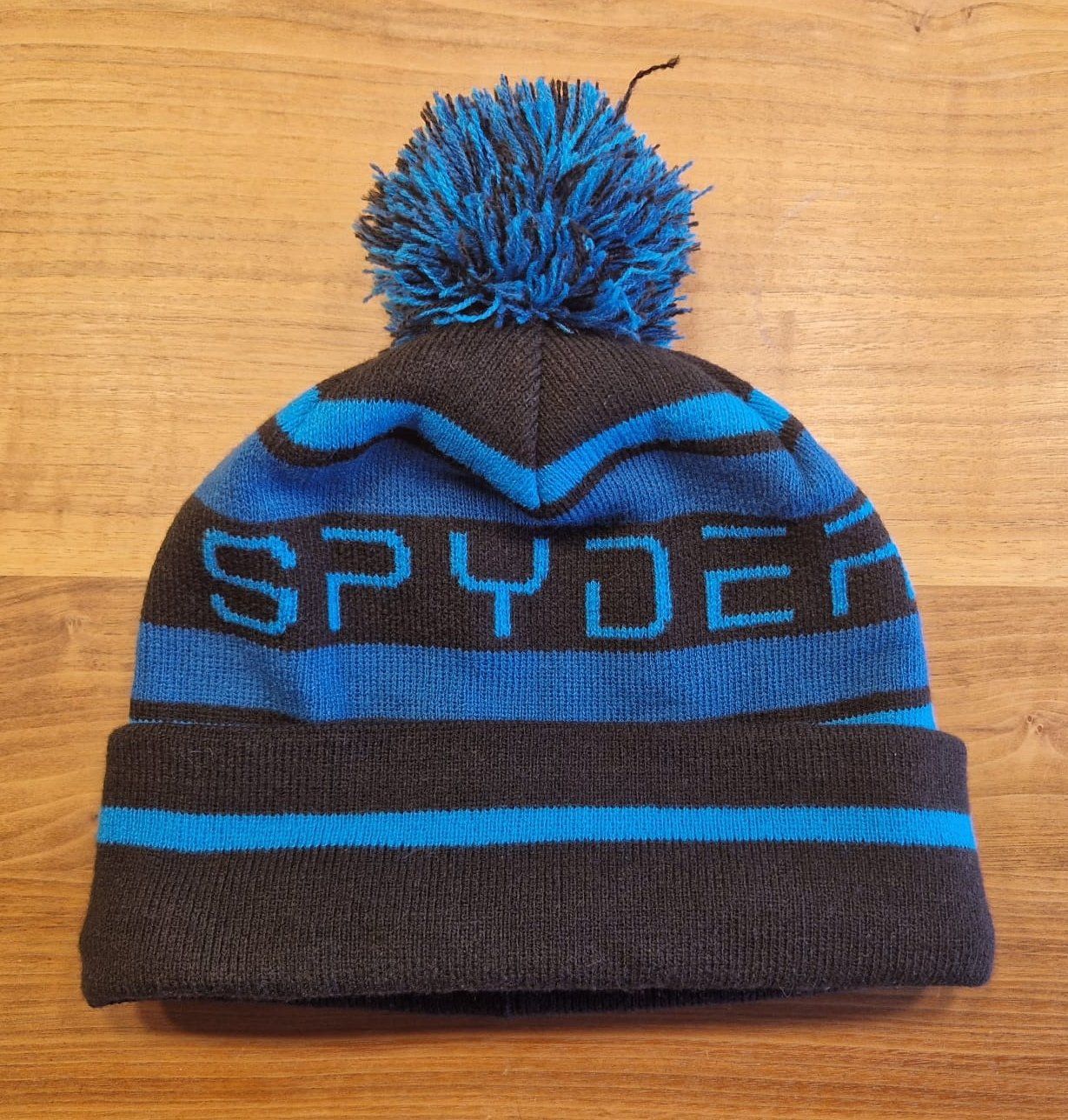 Sonstige Kleidung & Accessoires: Spyder ICEBOX HAT Wintermütze – Neu und originalverpackt aus Emmenbrücke von Herzog07