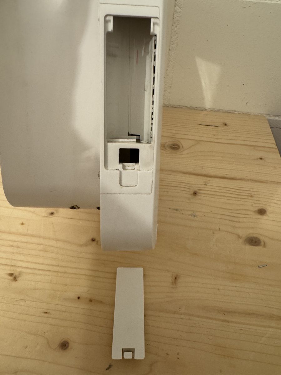 Gattaiole: Sure Flap Katzen-/Hundeklappe XL – Usato da Hinwil venduto da motleycrue 5