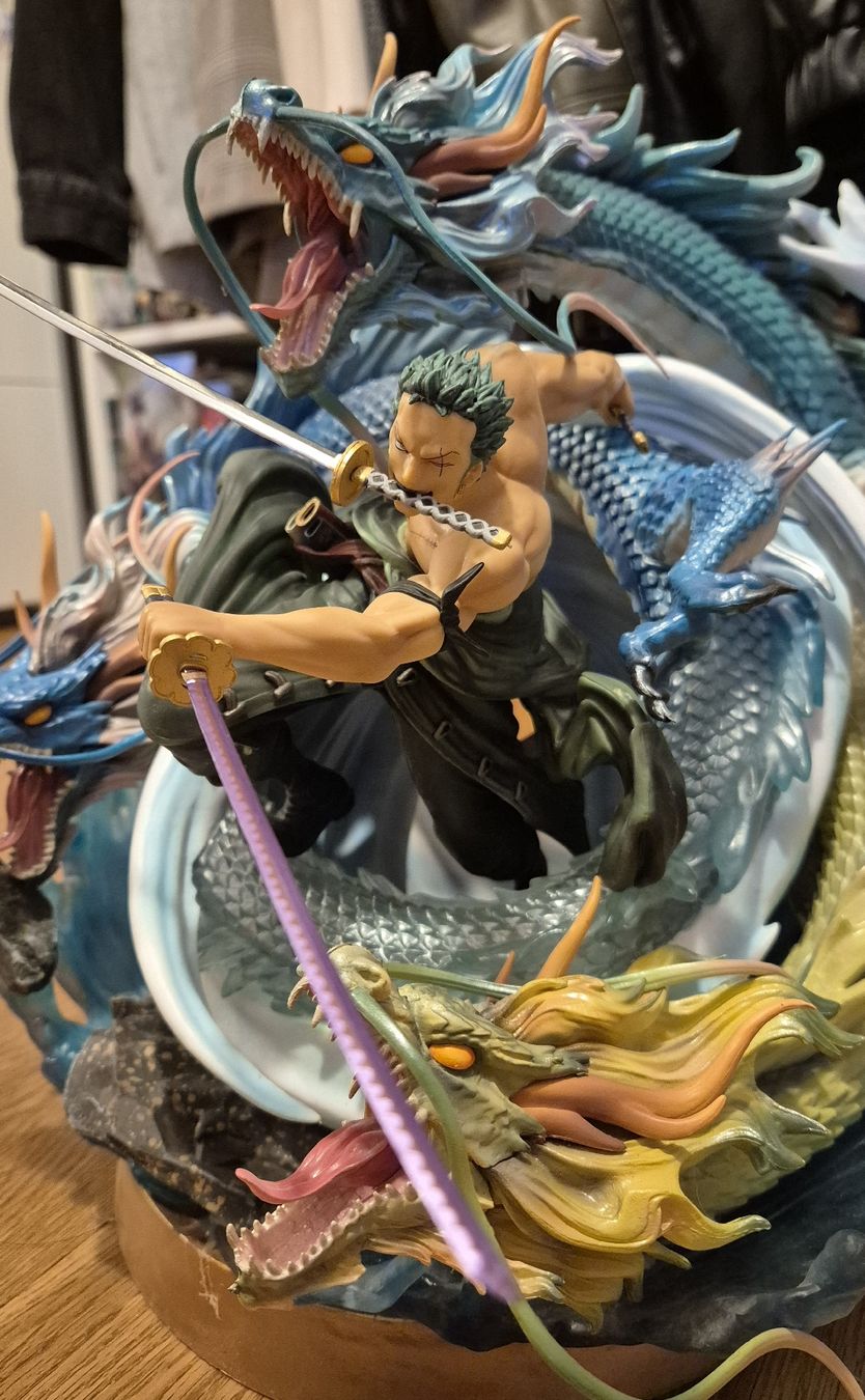 Sculture & Statue: Statue Zoro One Piece, avec dragons – Nuovo (secondo la descrizione) da Muraz (Collombey) venduto da let_mwf2