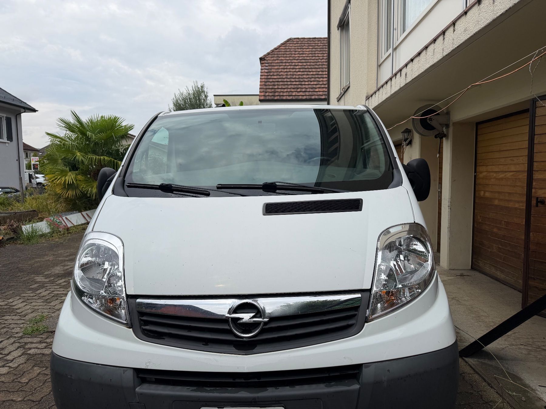 Opel Veicoli commerciali: Opel Vivaro 2.0 TD – Usato da Holderbank AG venduto da Schewie 4