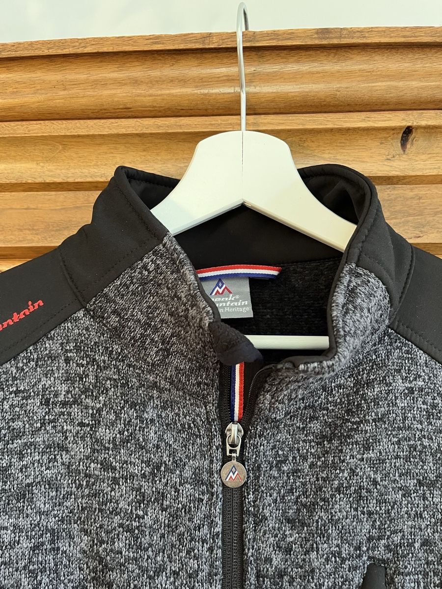Vestes: Wanderjacke, grau/schwarz, Gr. M, Peak Mountain – D'occasion à St. Gallen par Gloom22