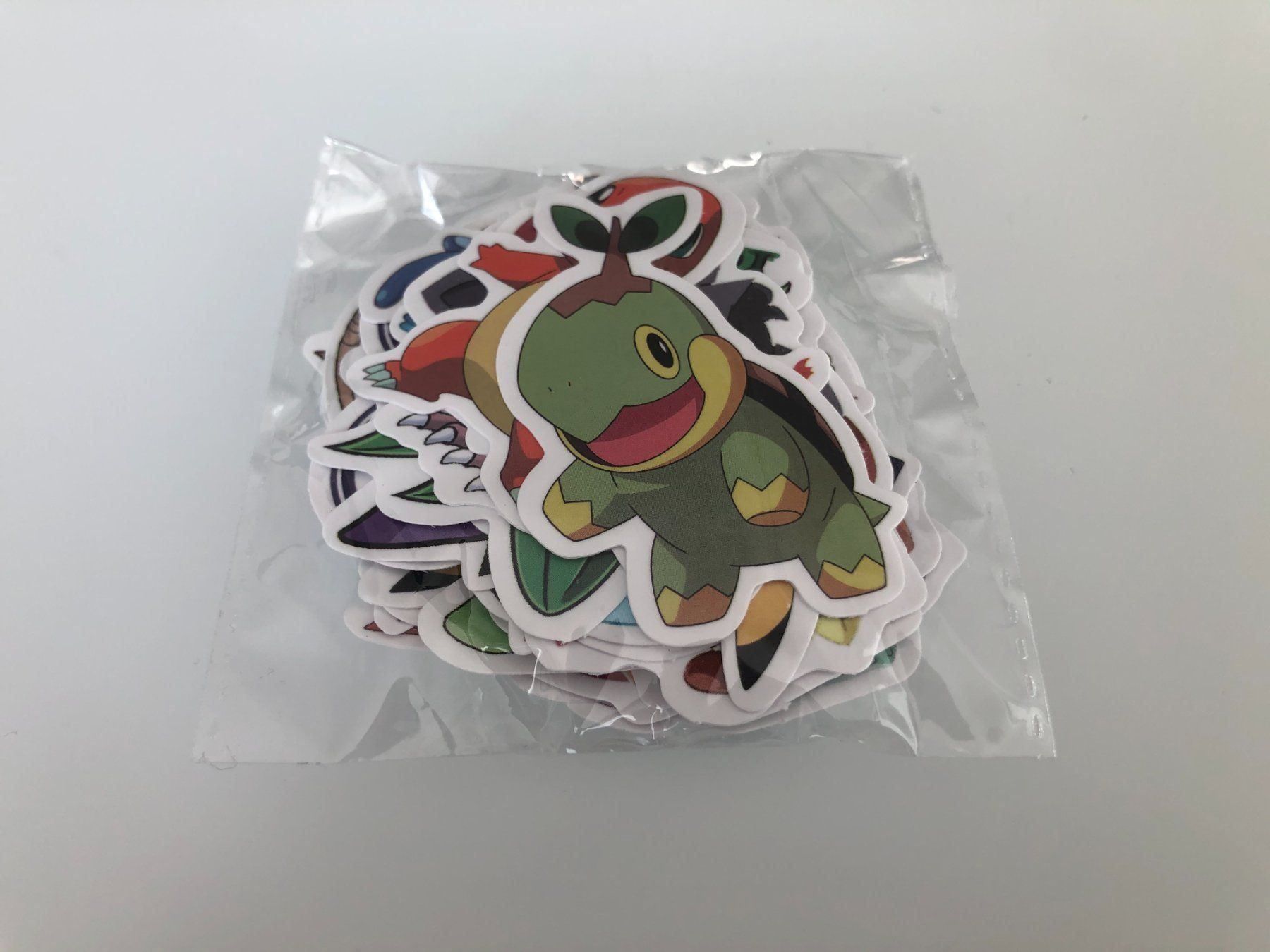 Pokémon Carte collezionabili: 50 Pokemon Sticker Aufkleber – Nuovo e nell'imballaggio originale da Nussbaumen AG venduto da fik_f67x