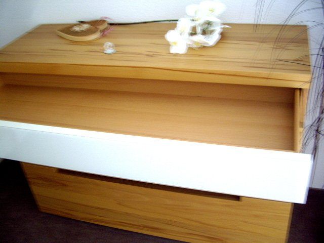 Commodes: Schlafzimmer Kommode – D'occasion à Amriswil par lindenmannkia 2
