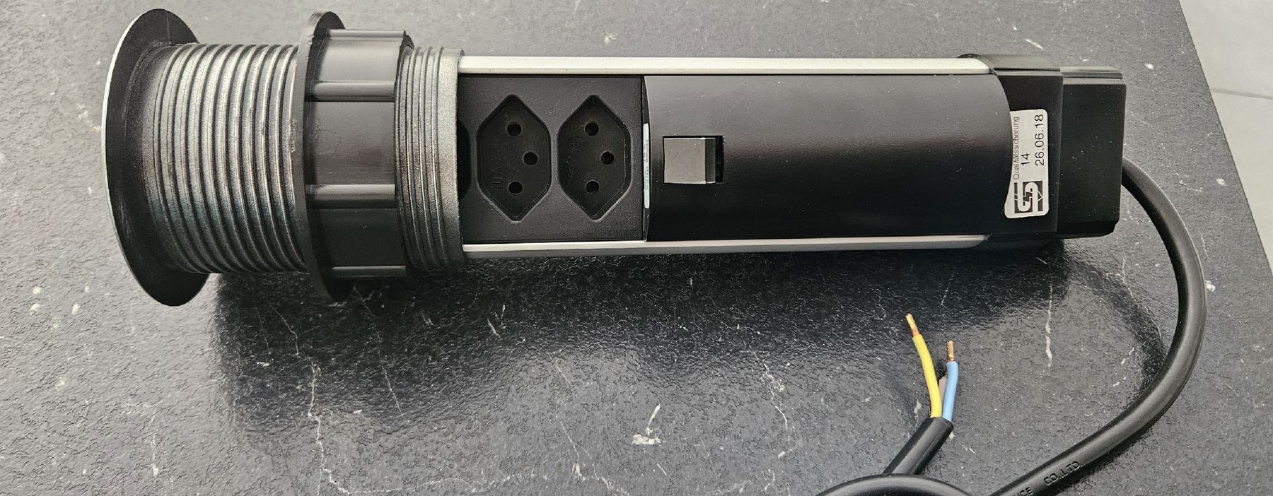 Stecker: Multiprise escamotable STEFFEN - Pratique et discrète! – Neu (gemäss Beschreibung) aus Petit-Lancy von daviderubini 1