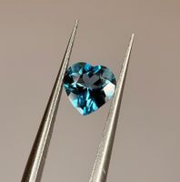 Ab 1 Fr. - 0.87 ct London Blue Topas - natürlicher Edelstein