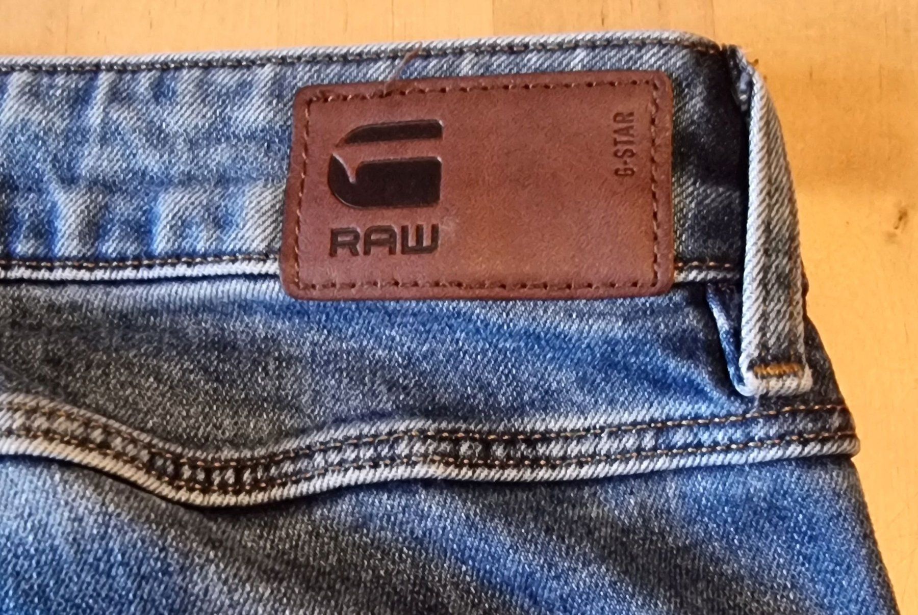 G-Star Jeans: G-Star Raw Jeans, Kate Boyfriend, Grösse 40/34, NP CHF 149.- – Usato da Luzern venduto da Frizzz 3