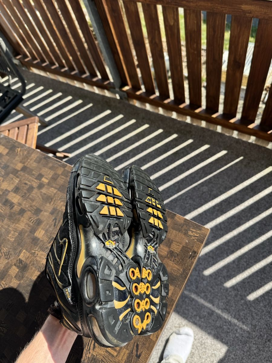 Scarpe da uomo: Nike Tn's Gold/Black – Usato da Madiswil venduto da Dom.luth 3