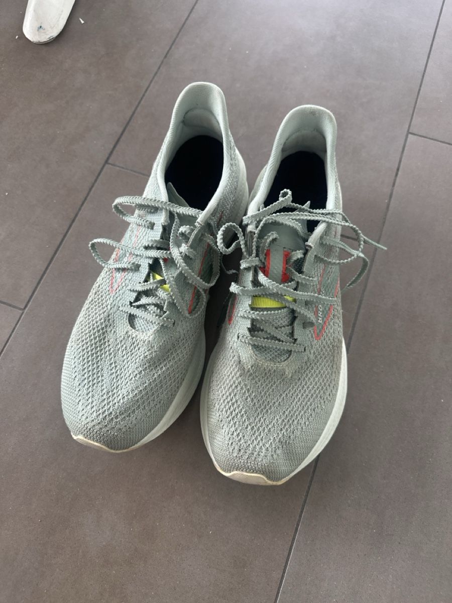 Brooks Scarpe da uomo: Brooks hyperion elite 3 (gr.45) – Usato da Frauenfeld venduto da bybong