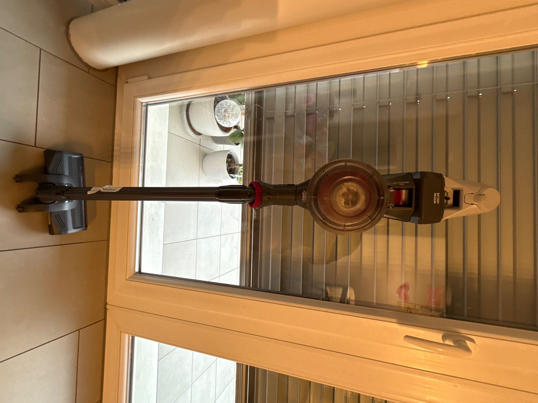 Hoover Aspirapolveri & Accessori: Praktischer Akku Handstaubsauger – Usato da Kölliken venduto da sa__fl25 3