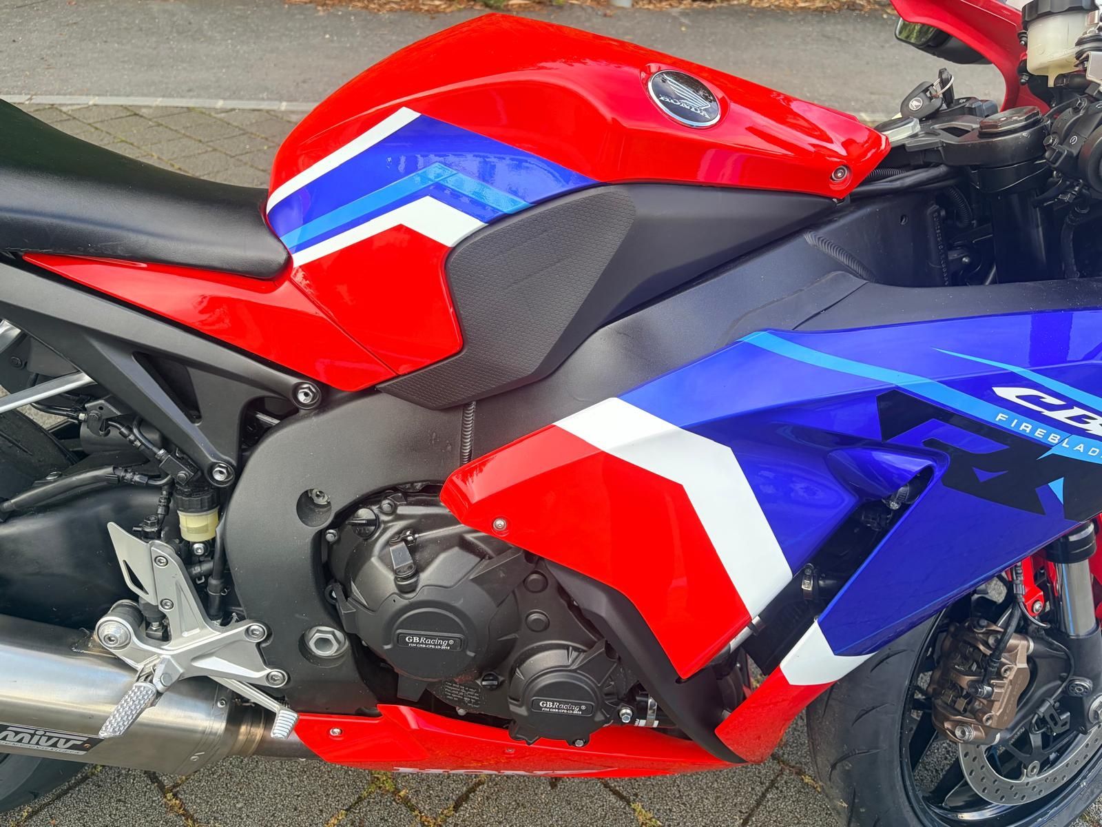 Honda Strada: Honda CBR1000RR 2014 – Usato da Begnins venduto da Outlander_Moto 9