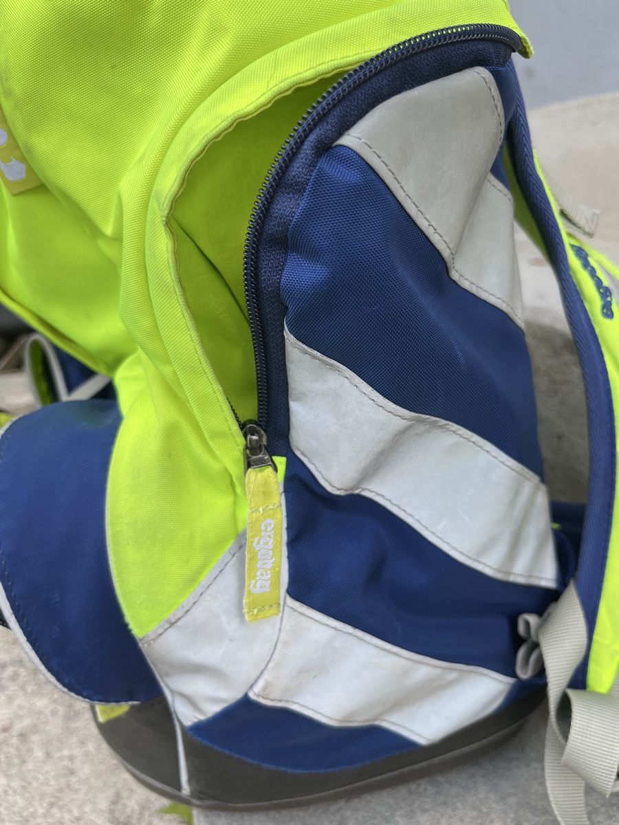 Ergobag Zaini: Ergobag Schulrucksack neongelb plus Kletties – Usato da Rheinau venduto da kassandra5_12 2