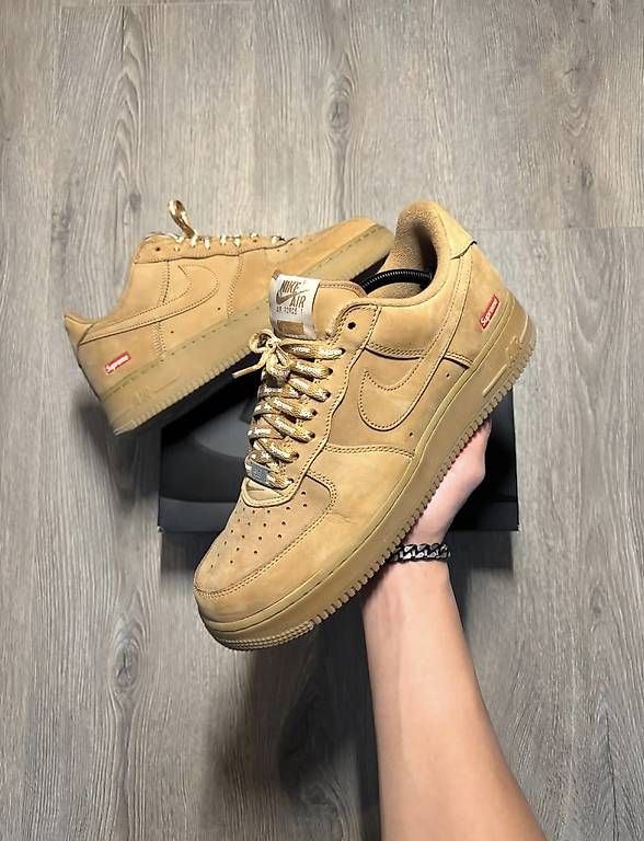 Chaussures hommes: Air force one supreme  – D'occasion à Cheseaux-Lausanne par mad_mnv2