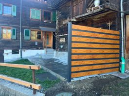 Wind- & Sichtschutz aus Aluminium/Holzdekor – neuwertig 