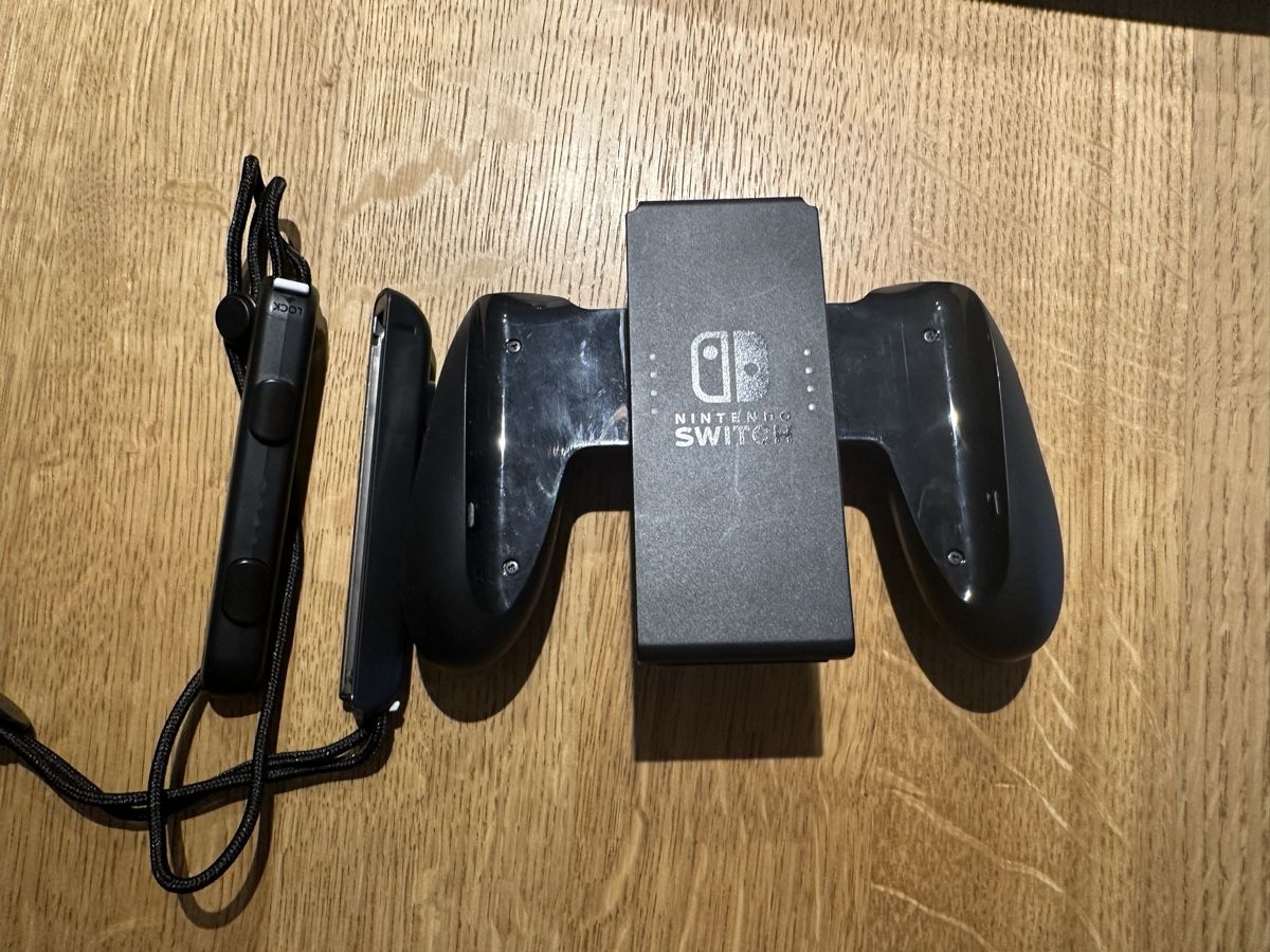Nintendo Console: Nintendo Switch  – Usato da Egerkingen venduto da Claudia_Flury 3