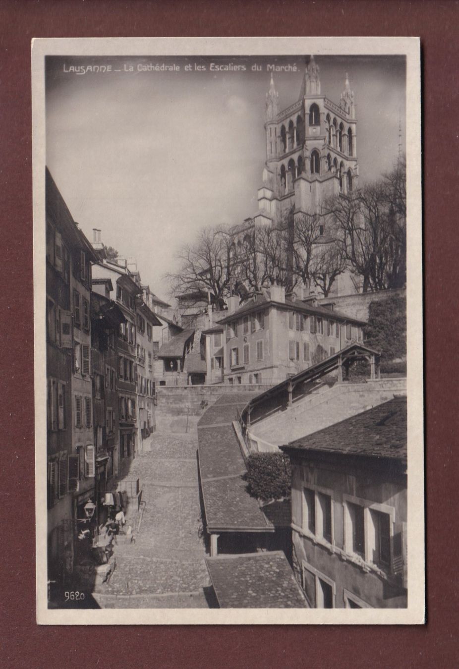 Cartoline postali: LAUSANNE - Escaliers du Marché - 1931 – Usato da Pully venduto da nicecards
