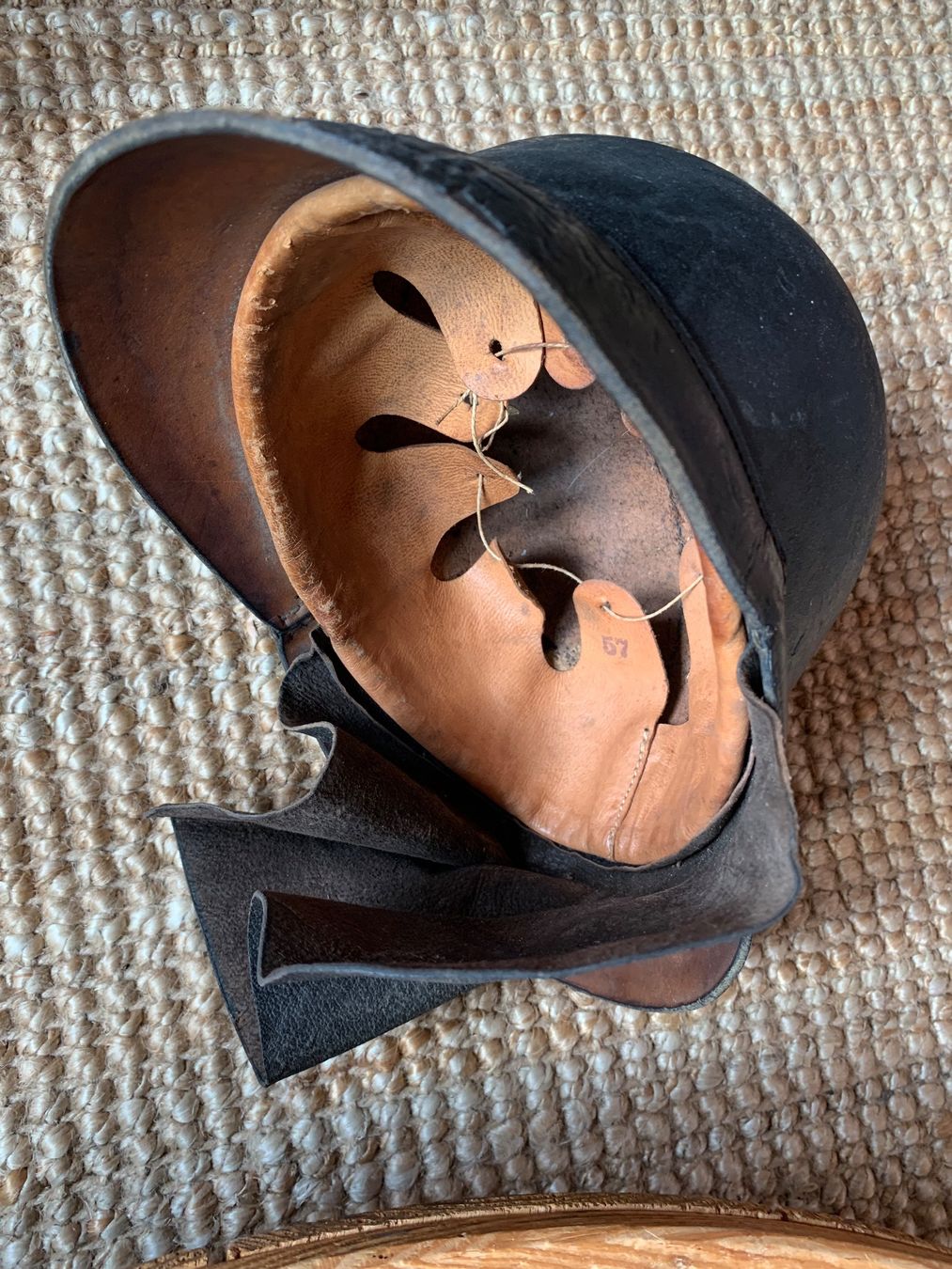 Vêtements & accessoires anciens: Alter Helm – D'occasion à Bibern SO par wecafra 6