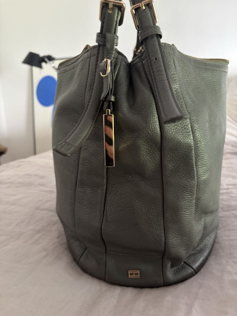 Tommy Hilfiger Borse da donna: Wunderschöne Tommy Hilfiger Ledertasche – Usato da Luzern venduto da THINGS-11 6
