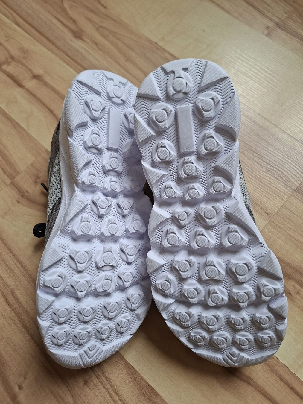 Scarpe da donna: Baskets  Taille 38 – Usato da Tramelan venduto da jomeg16 3