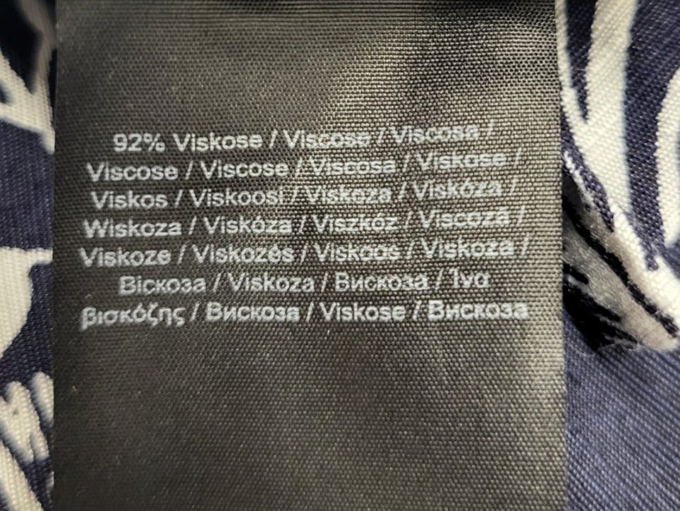 Comma Hosen: COMMA Bermuda,Neu,Gr.38,24.90 statt 99.90 – Neu und originalverpackt aus Avenches von FashionFactoryOutlet 3