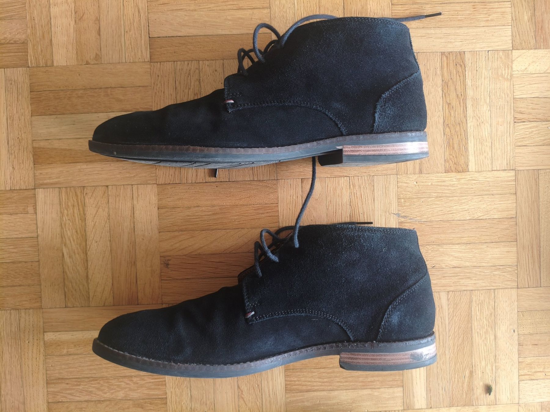 Scarpe da uomo: Schwarze Herren Stiefeletten Gr. 42 – Usato da unterengstringen venduto da azo_d69v 2