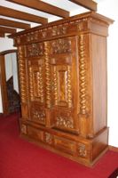 Wunderschöner Basler Barockschrank ca 1700