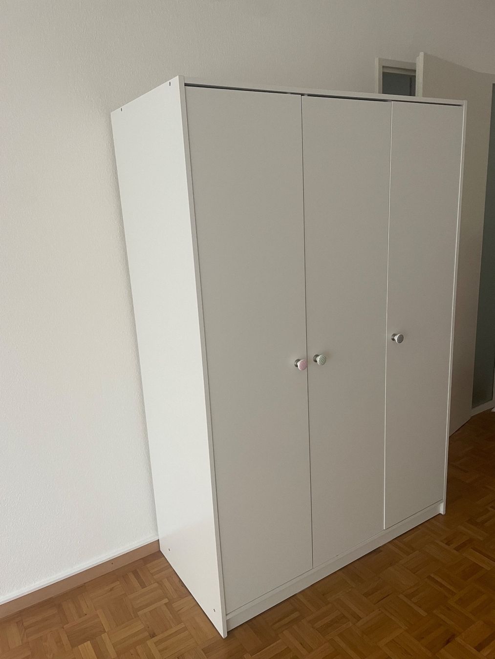 Ikea Armadi: Armoire 3 portes – Usato da Genève venduto da aug_w6dd 2