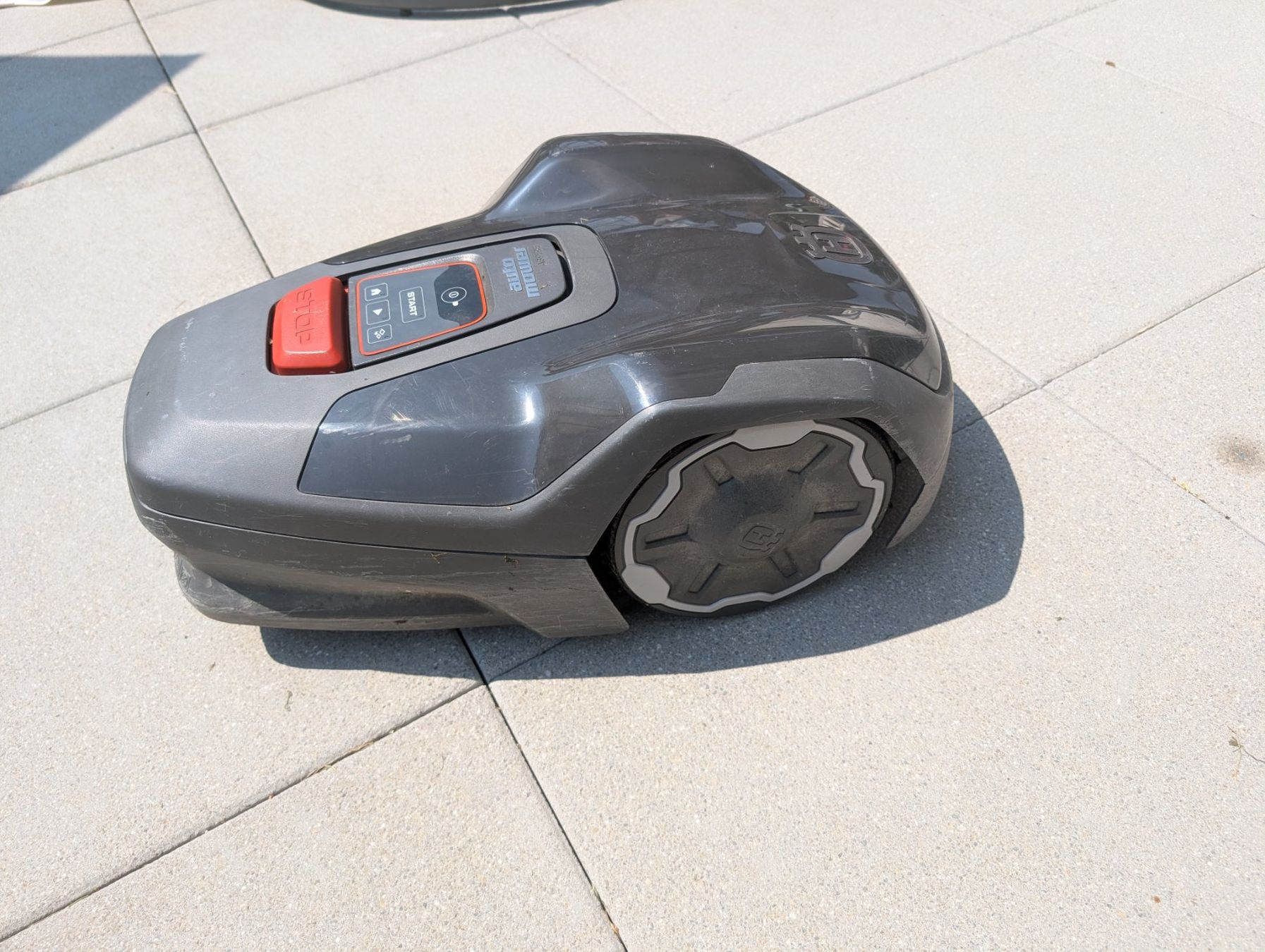 Husqvarna Tondeuses à gazon: Husqvarna Automover Aspire R4 – D'occasion à Safenwil par Deloshu