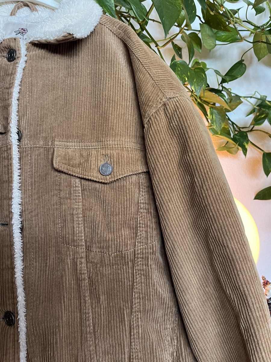 Pull&Bear Giacche: Pull&Bear Cordjacke mit Teddyfutter M – Usato da Samedan venduto da K7kgh 1