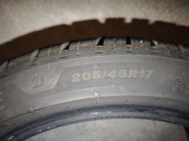 4x Bridgestone Blizzak 6 XL Enliten Pneu 205/45R17 88V 8mm 