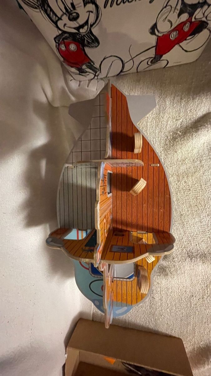 Giocattoli: Hölziges U-Boot Spielset mit Figuren – Usato da Zürich venduto da Krikri21 3
