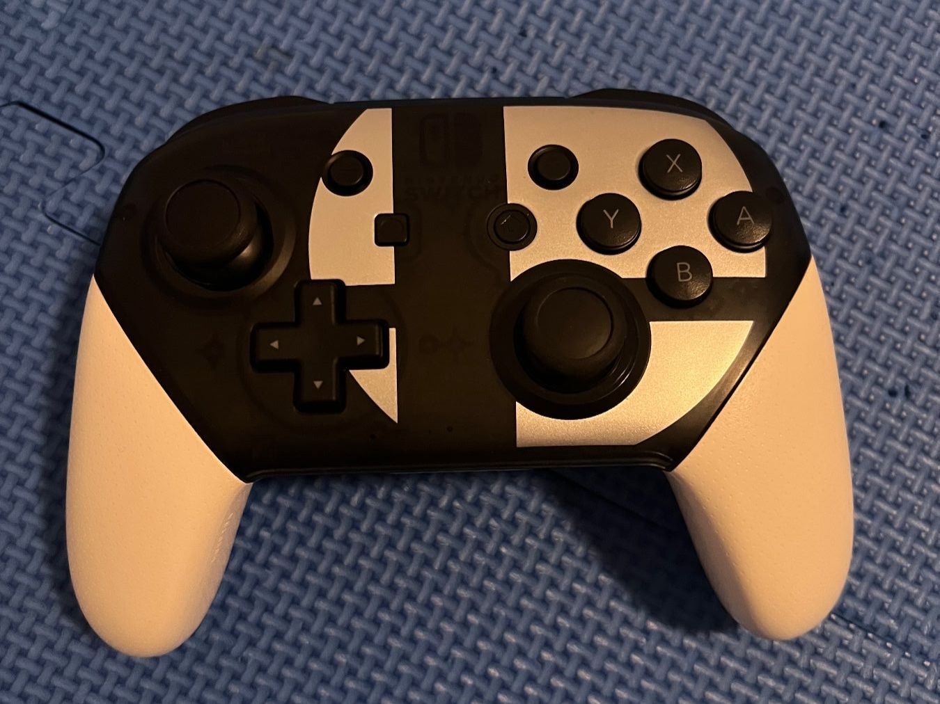 Nintendo Controller: Nintendo Switch Pro Controller Smash Bros Edition inkl. OVP – Usato da Gossau SG venduto da schlitzerdemon 4