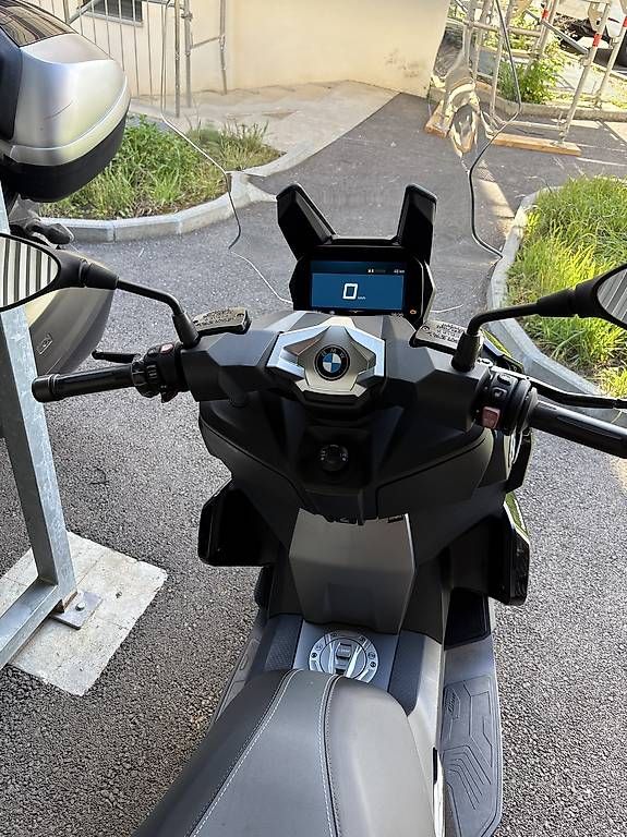 BMW Scooter: BMW C 400 X  2021  9300 km – Usato da Cortaillod venduto da semirmujic 2
