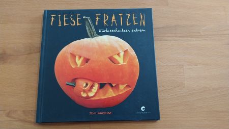 Halloween Kürbis Schnitzbuch "Fiese Fratzen"