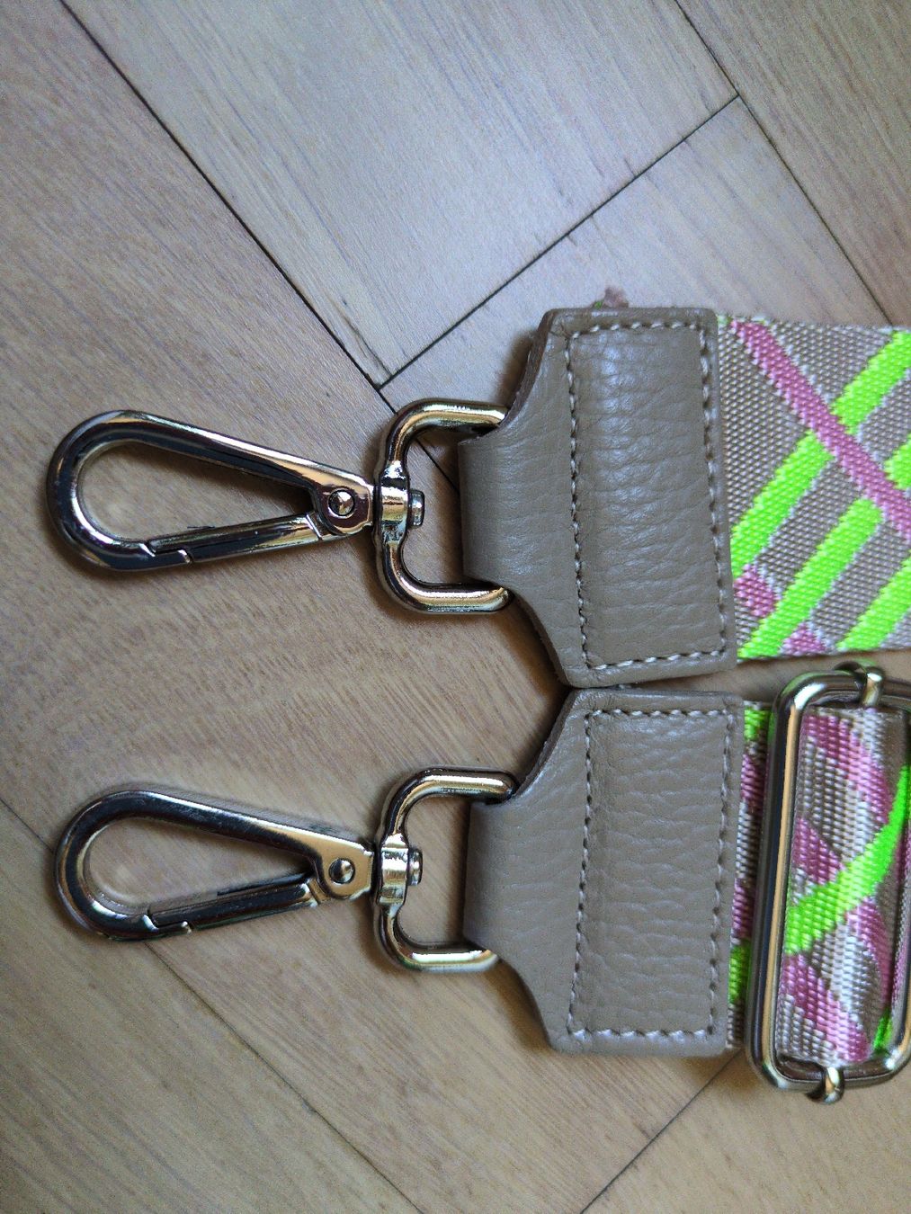 Altro in  Abbigliamento & Accessori: Schulterriemen  – Usato da Wil / ZH venduto da Tomseymoor 2