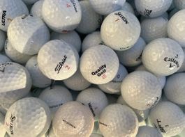 50x Golfbälle verschiedener Marken