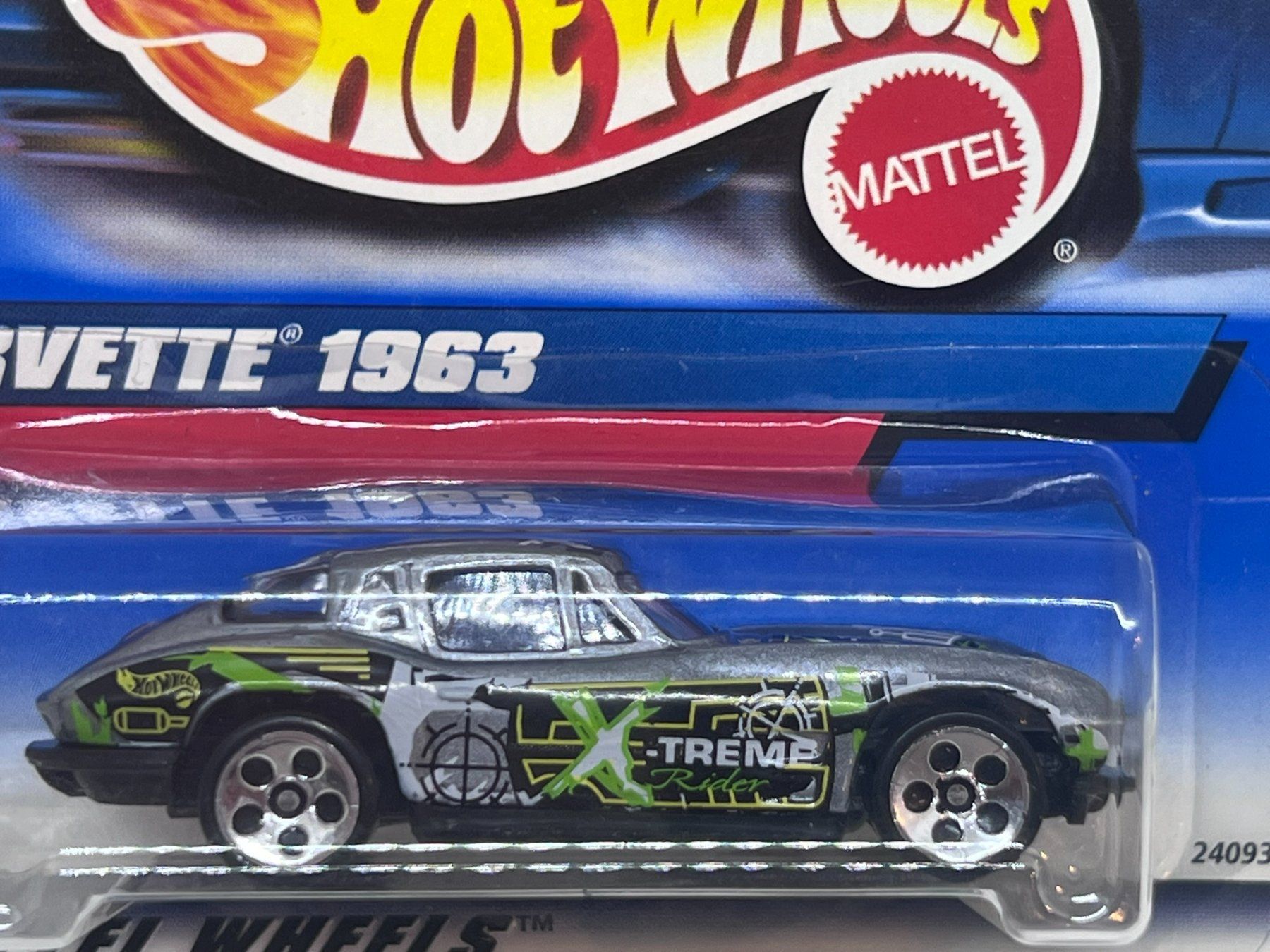 Hot Wheels Voitures modèles: Hot Wheels Corvette 1963 – Neuf avec emballage d'origine à Wildegg par LaaBoutique 1
