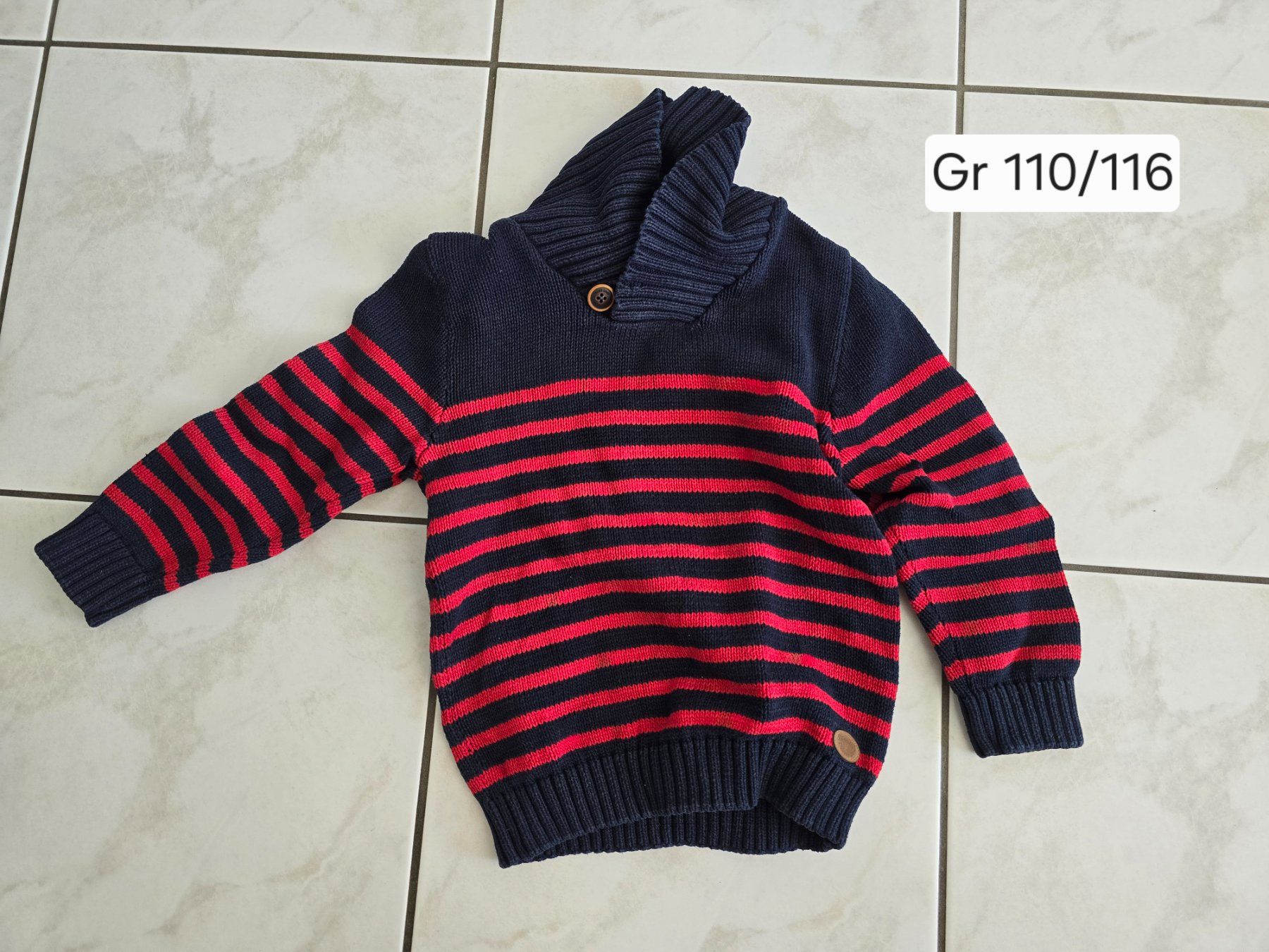 Pulls et sweat-shirts: Pullover 110/116 – D'occasion à Uetendorf par baumstamm3