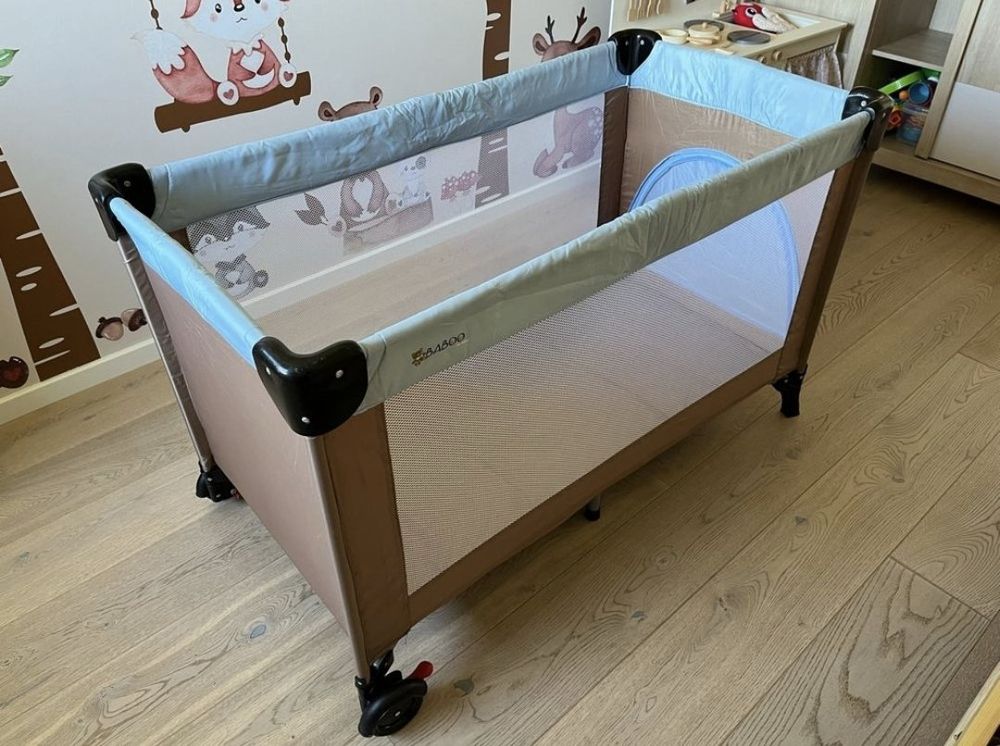 Mobiclinic Baby Laufgitter 2in1 - Faltbar Mit Rädern & Matratze