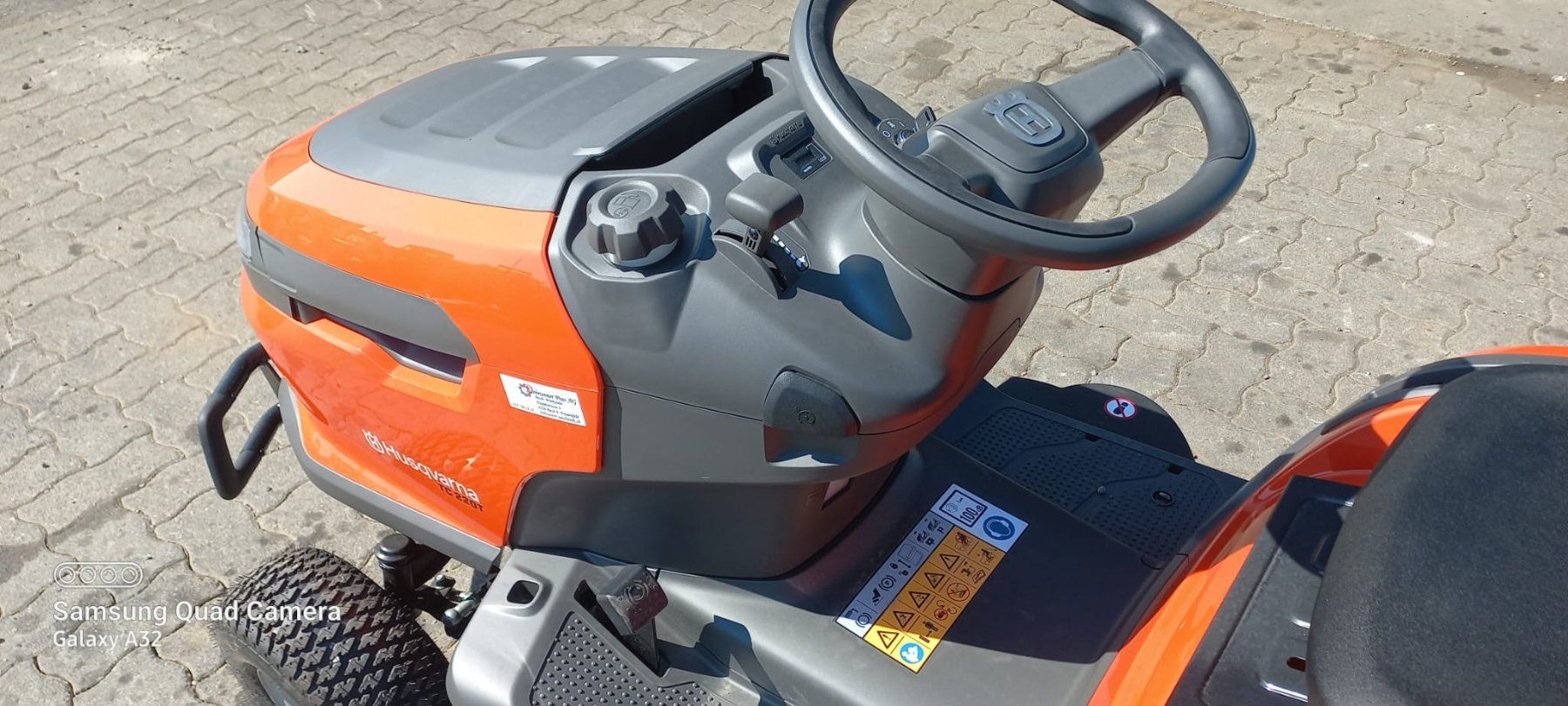 Husqvarna Tagliaerba: Traktor Rasentraktor Husqvarna – Usato da Buch b. Frauenfeld venduto da Girsberg 5